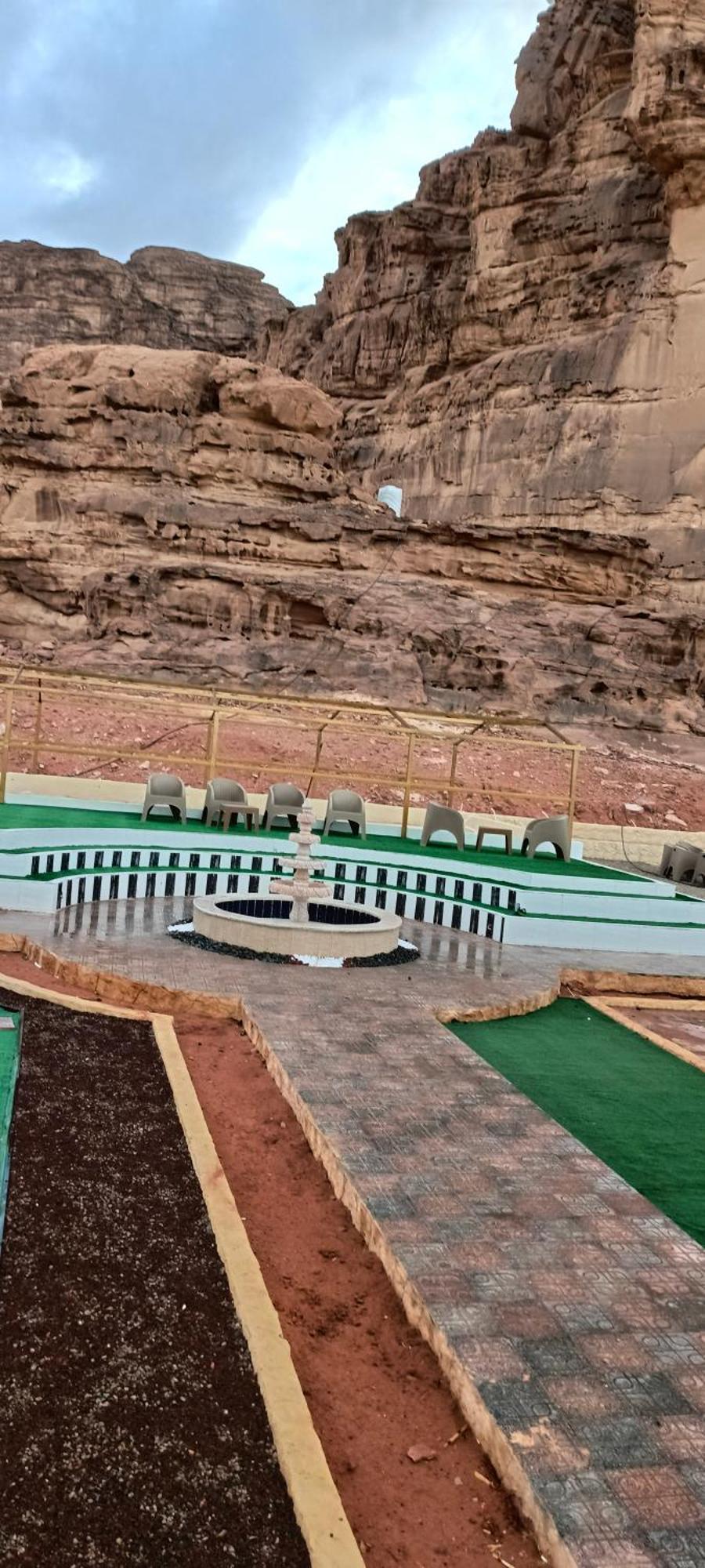 Rum Titanic Camp Wadi Rum Exterior foto